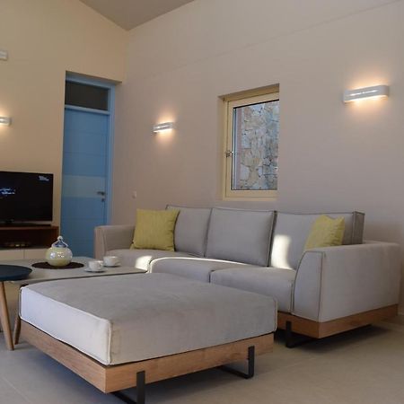 Three Stars Luxury Villas Мораитика Екстериор снимка