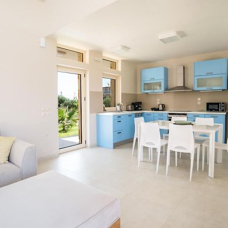 Three Stars Luxury Villas Мораитика Екстериор снимка
